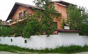 Хаджибулевата Къща